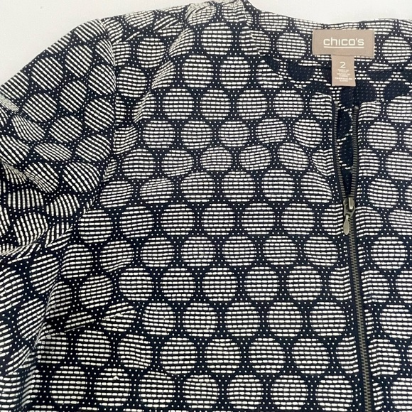 Chico's Blue White Geometric Circles Lightweight Zipper Jacket Size 12 Large - Picture 9 of 12
